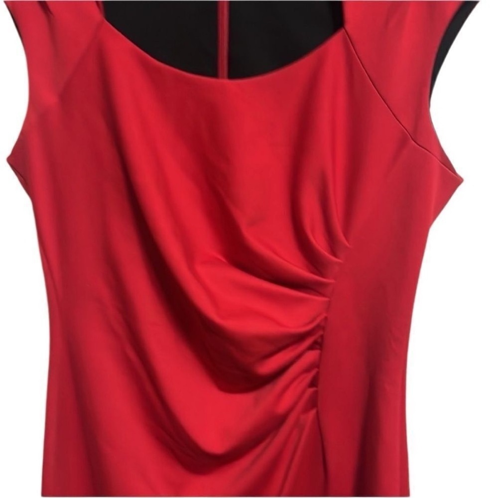 Ellen Tracy Red Ruched Shift Dress. Size 10. - Picture 4 of 10